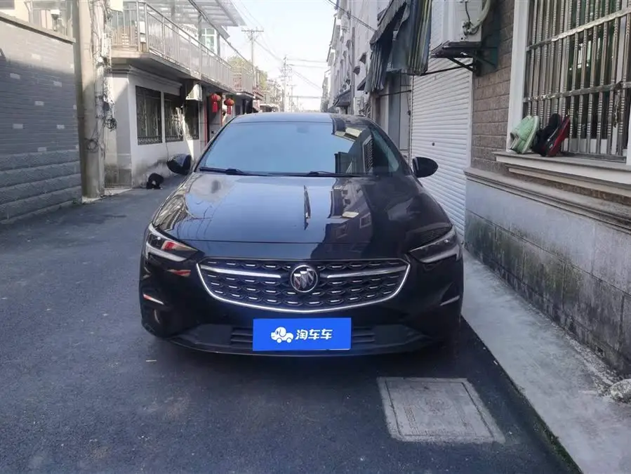 بيوك ريجال 2021 552T النخبة