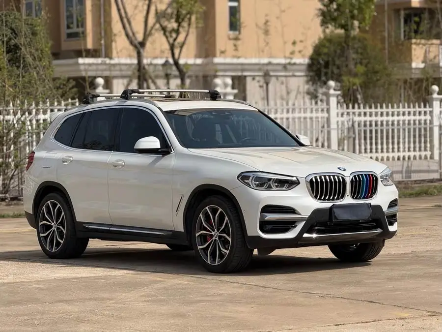 2021 BMW X3 xDrive28i Luxury Package