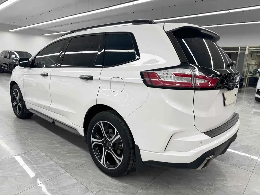 2020 Ford Edge EcoBoost 245 FWD ST-Line 5-Seater