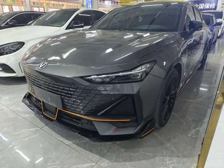 Changan UNI-V 2023 1.5T Sports Version