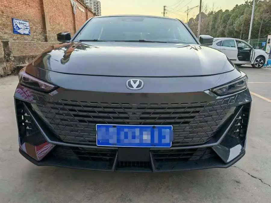 Changan UNI-V 2024 1.5T Premium