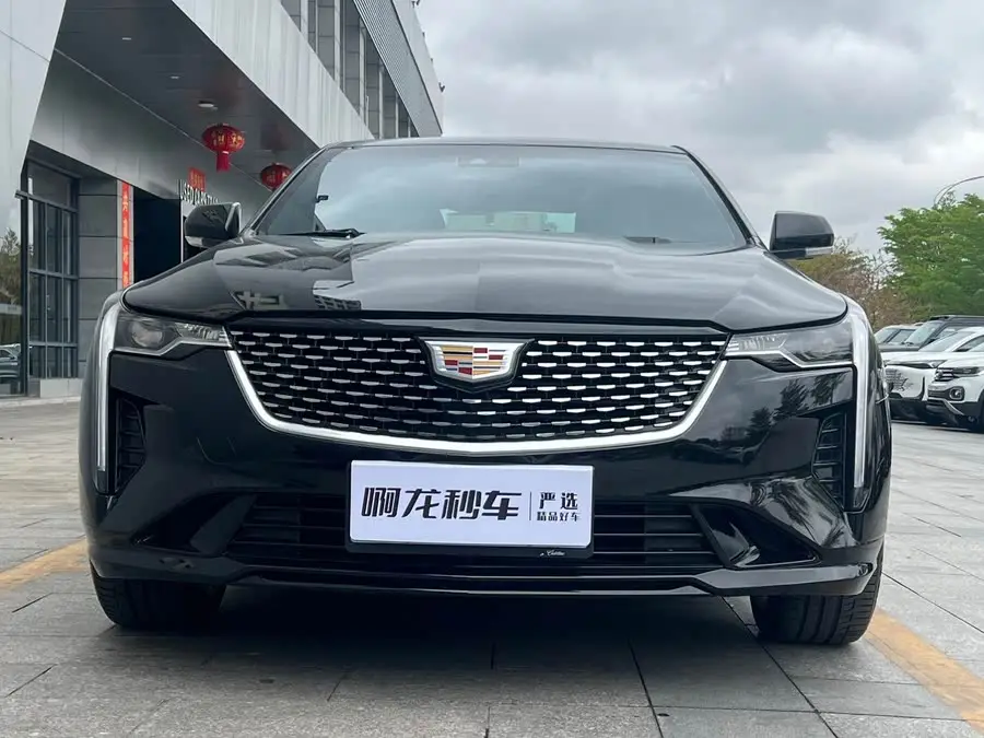 كاديلاك CT4 2023 25T الفاخرة