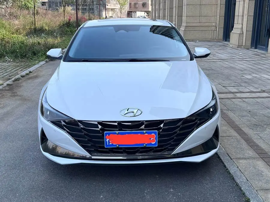 إيلانتر 2021 1.5 لتر CVT LUX النسخة المميزة