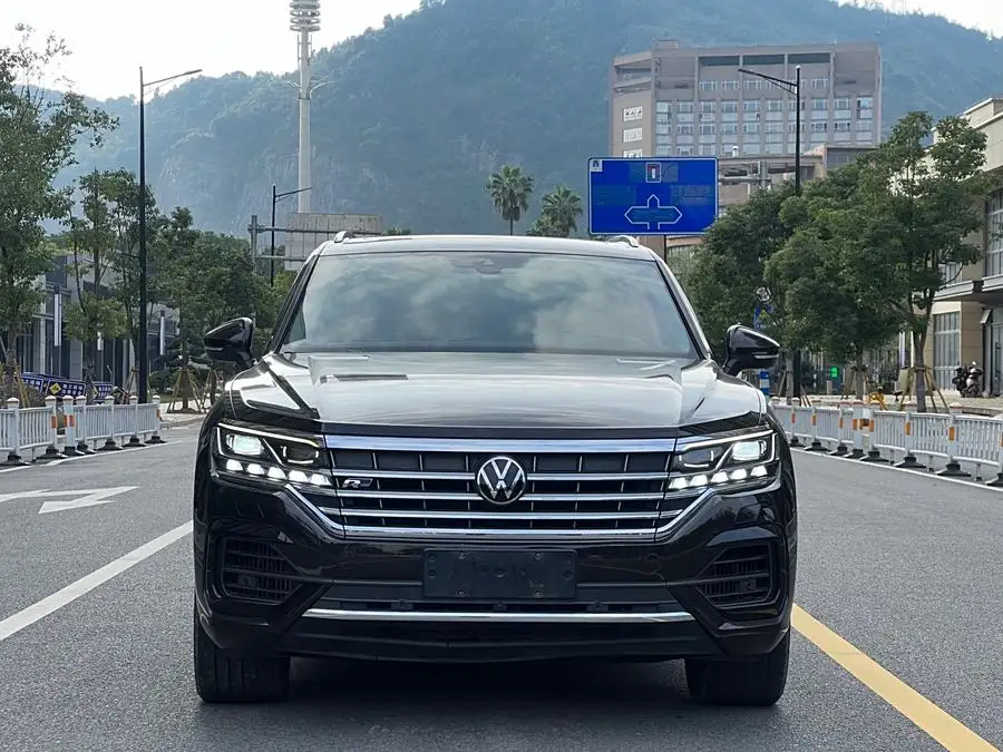 Touareg 2021 3.0 TSI R-Line Classic Sport Package