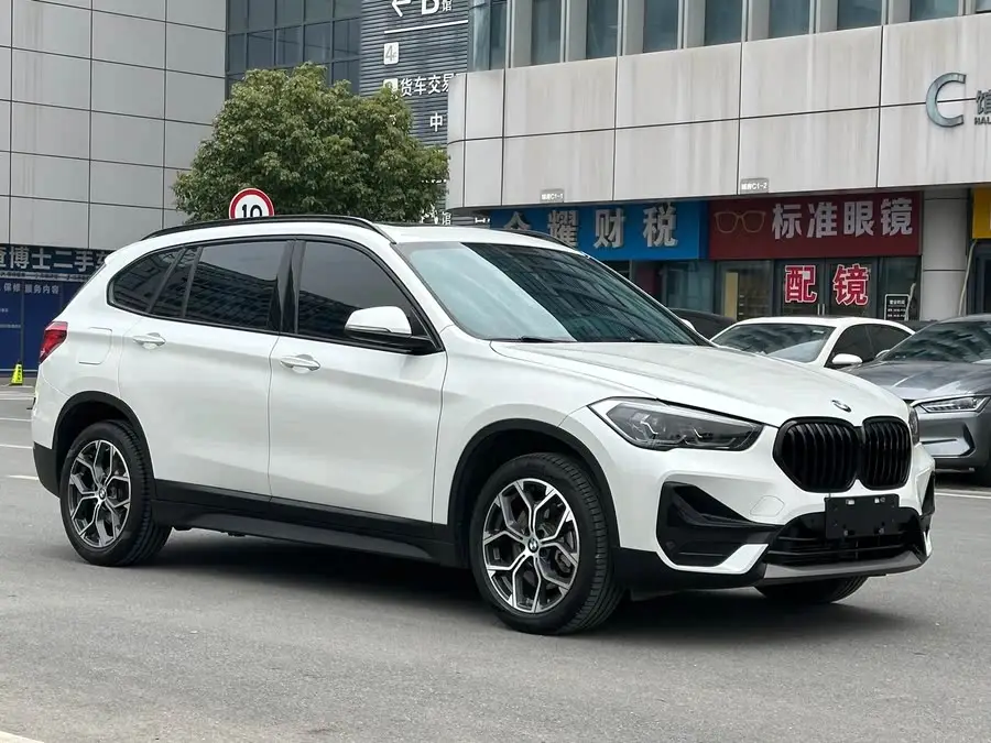 BMW X1 2022 sDrive25Li Leading Edition