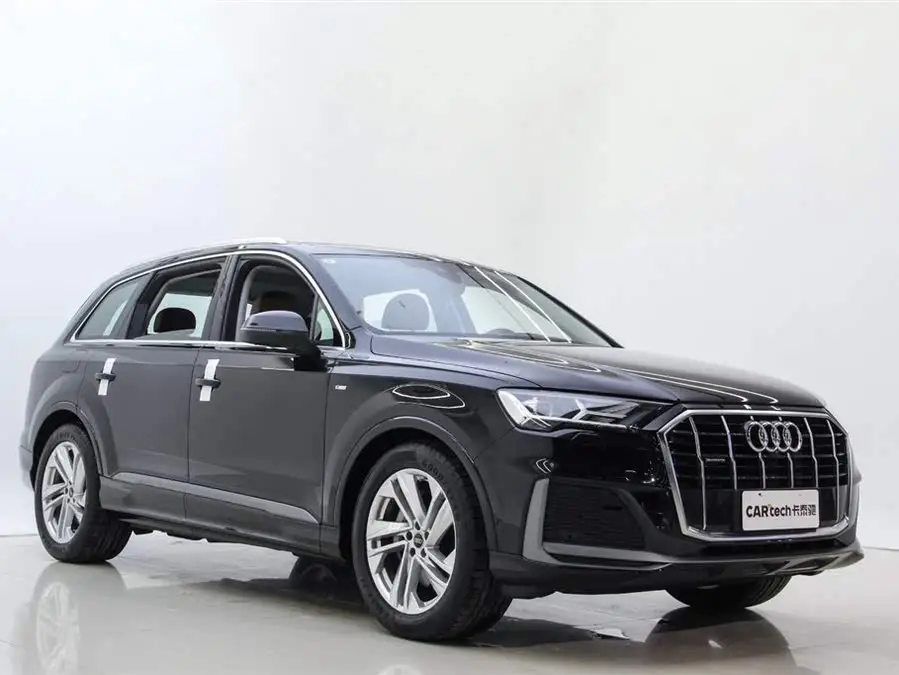 Audi Q7 2023 45 TFSI quattro S line Sport
