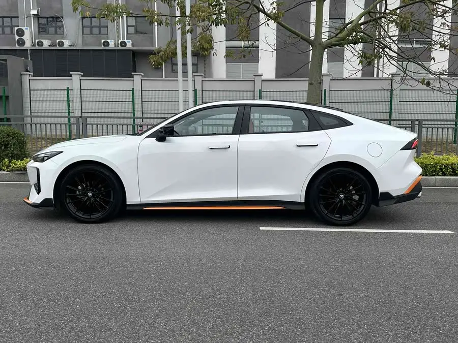 Changan UNI-V 2024 1.5T Premium Sport Edition