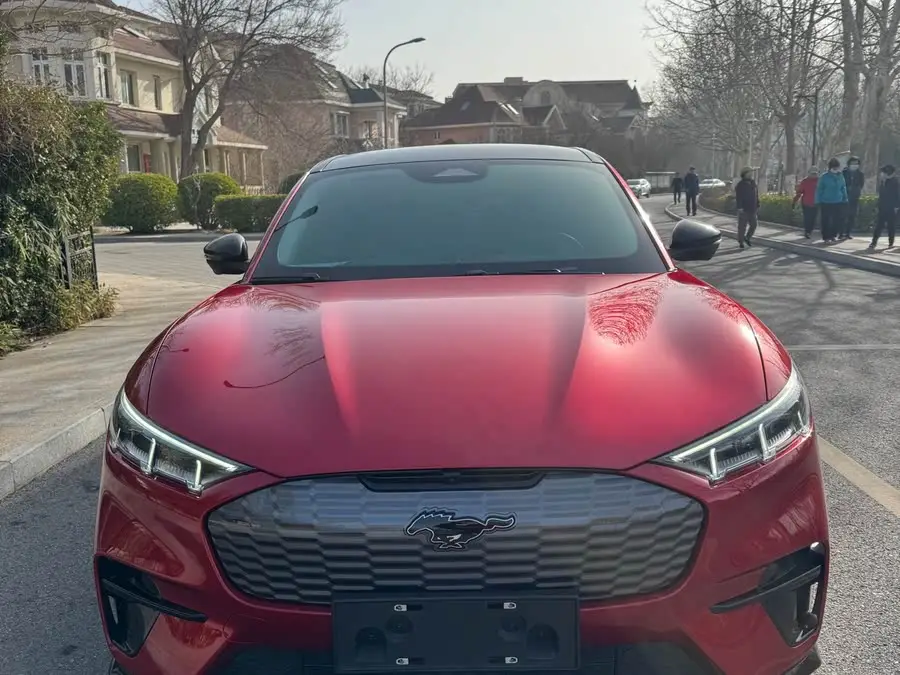 فورد موستانج ماخ-إي 2021 الطراز الطويل المدى الدفع الخلفي الفاخر