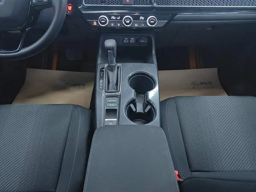 2023 Model 240TURBO CVT Leading Edition