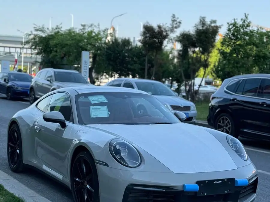 Porsche 911 2023 Carrera 3.0T