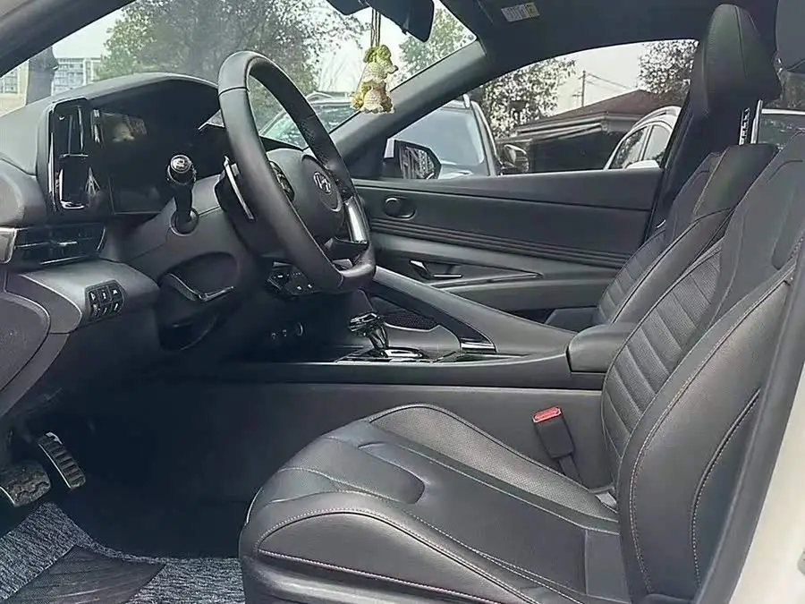 هيونداي إيلانتر 2021 240TGDi DCT TOP الإصدار الرائد