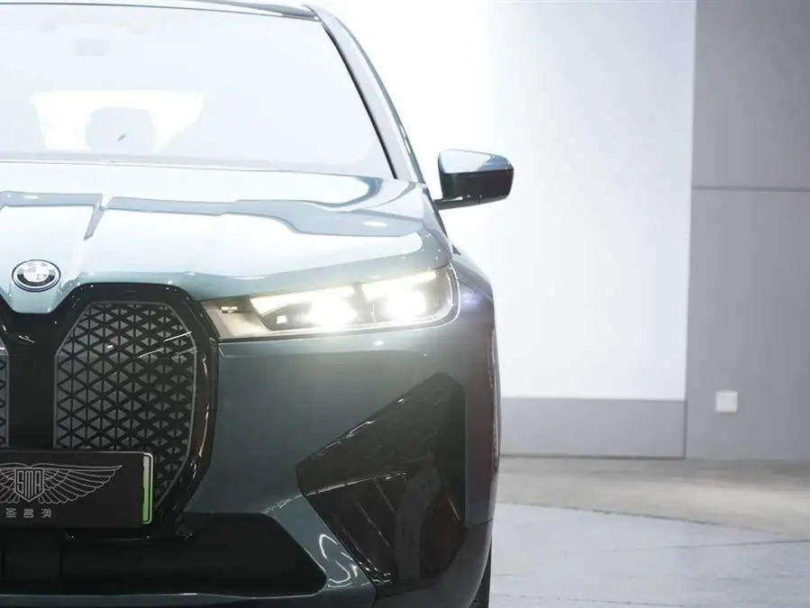 BMW iX 2022 xDrive40