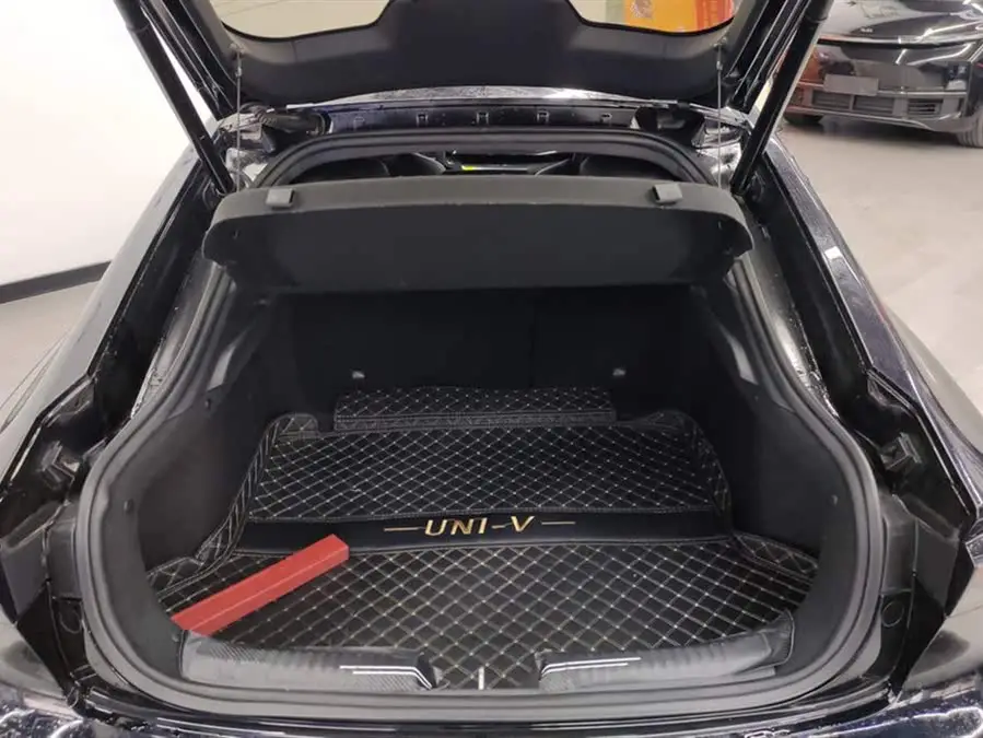 Changan UNI-V 2022 1.5T Sport Version