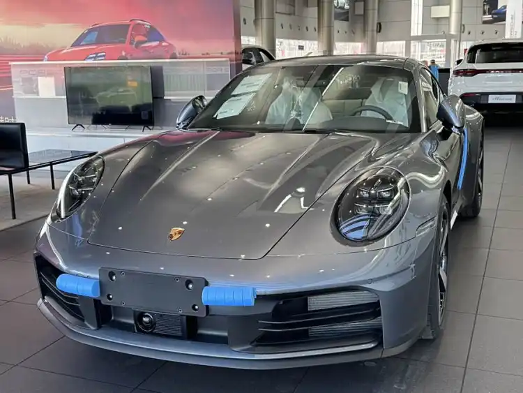 Porsche 911 2025 Carrera 3.0T