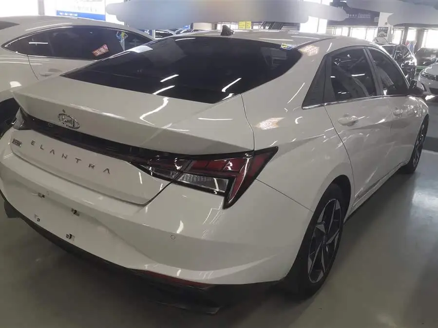 إيلانتا 2021 1.5 لتر CVT LUX الإصدار المتميز