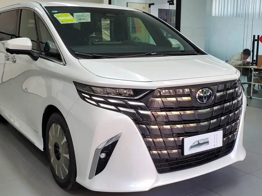 ألفارد 2024 هجين 2.5 لتر نسخة بريميوم