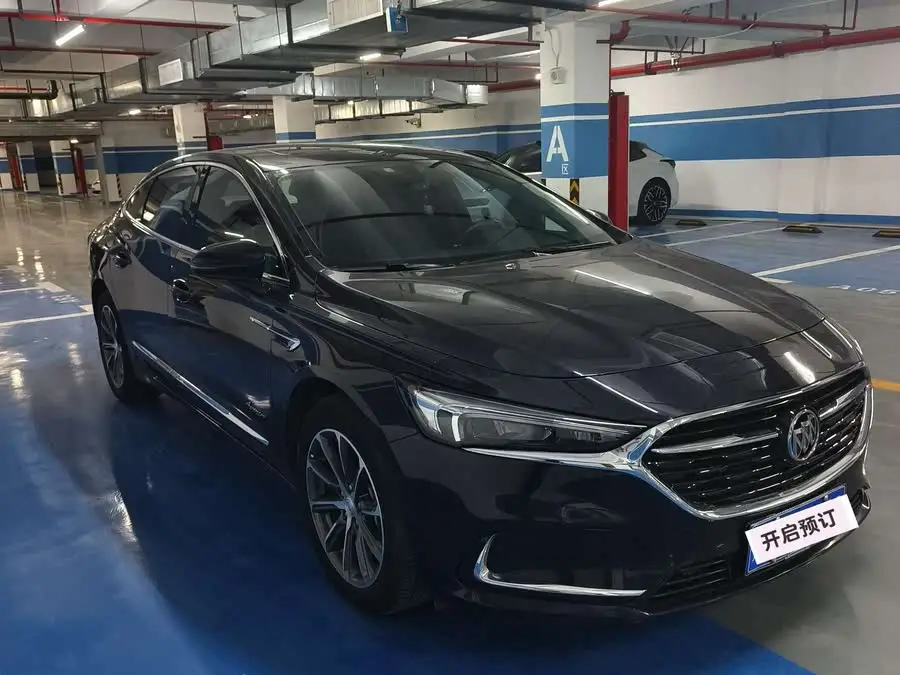 بيوك لاكروس 2022 652T فاخرة