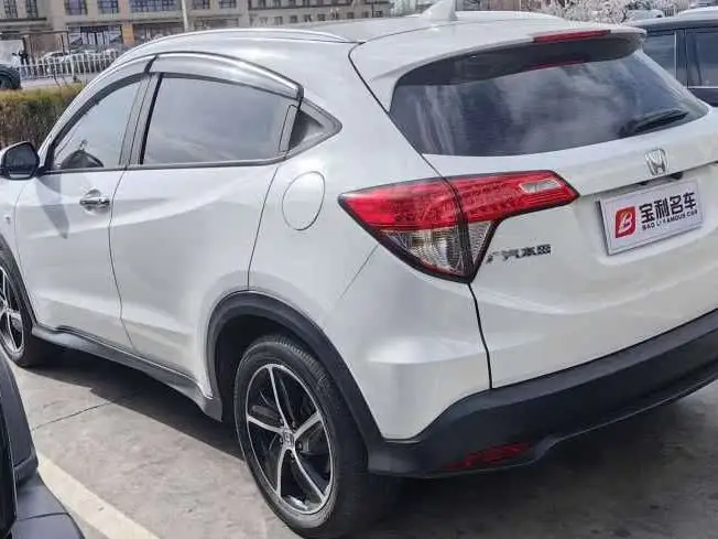 هندسة 2020 1.5 لتر CVT طراز رائد