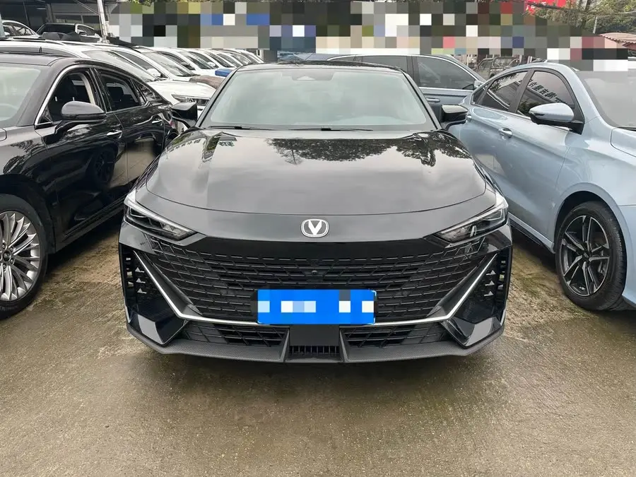 Changan UNI-V 2023 1.5T Sport Edition