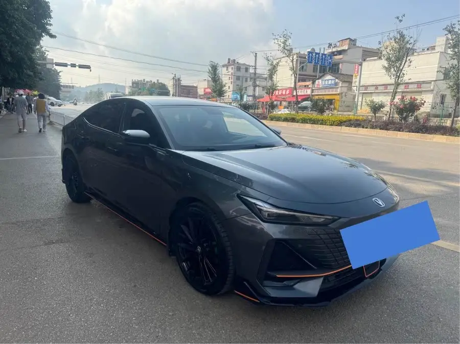 Changan UNI-V 2022 1.5T Sport Edition