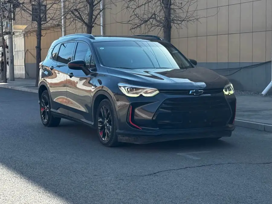 Wuling Hongguang Plus 2020 Light Hybrid 530T Automatic Enjoyable Version (5+2 Seats)