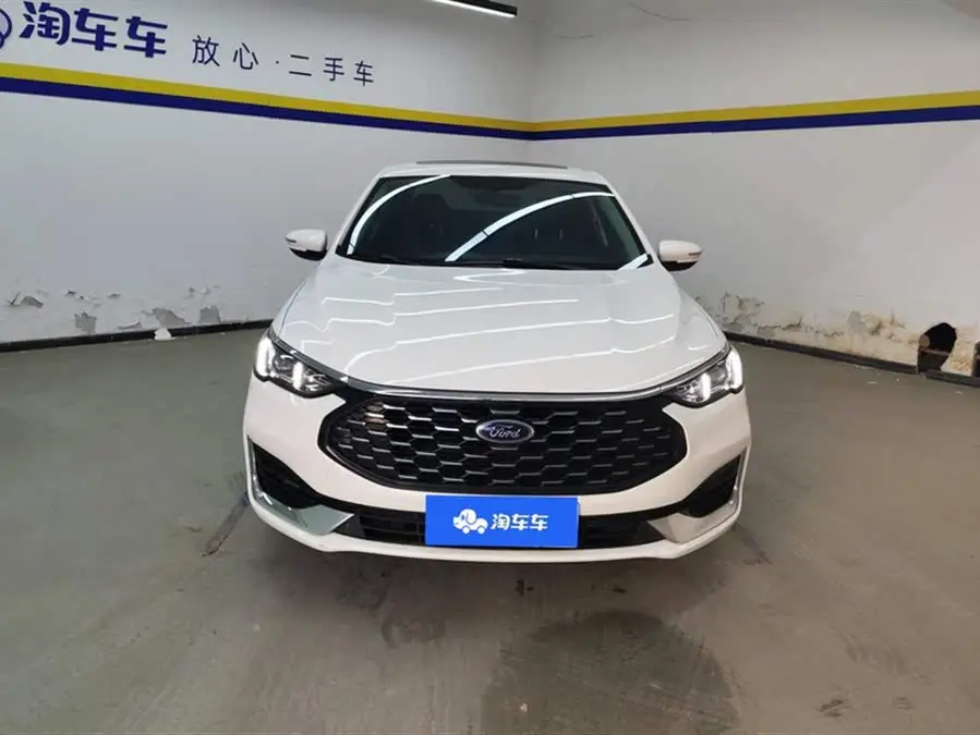 Ford Focus 2021 1.5L Automatic Diamond Edition