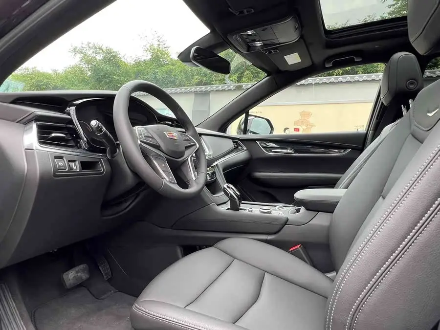 Cadillac XT5 2022 2.0T Luxury FWD