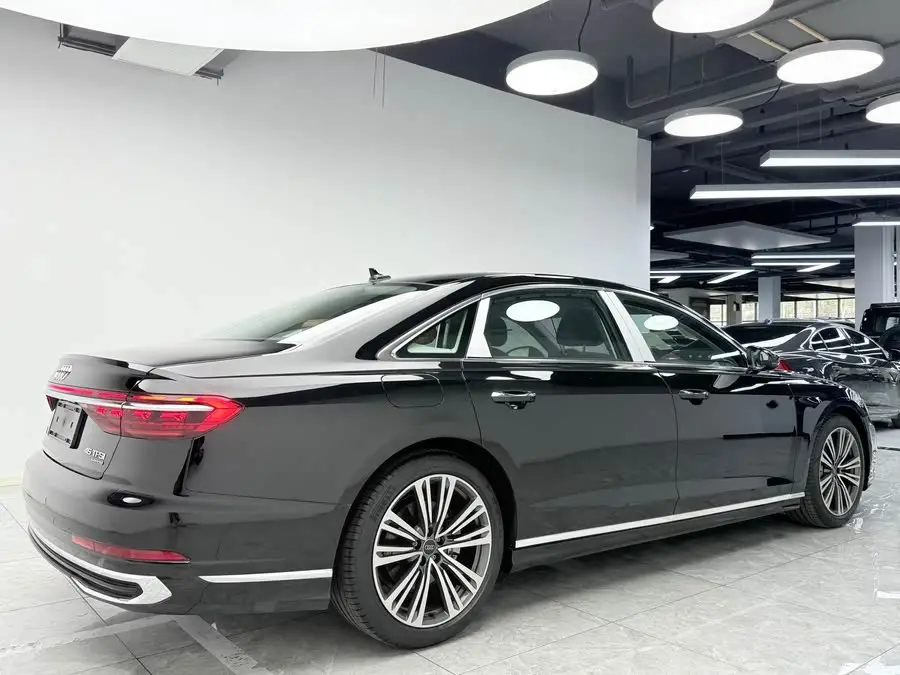 أودي A8 2024 A8L 45 TFSI كواترو الفاخرة