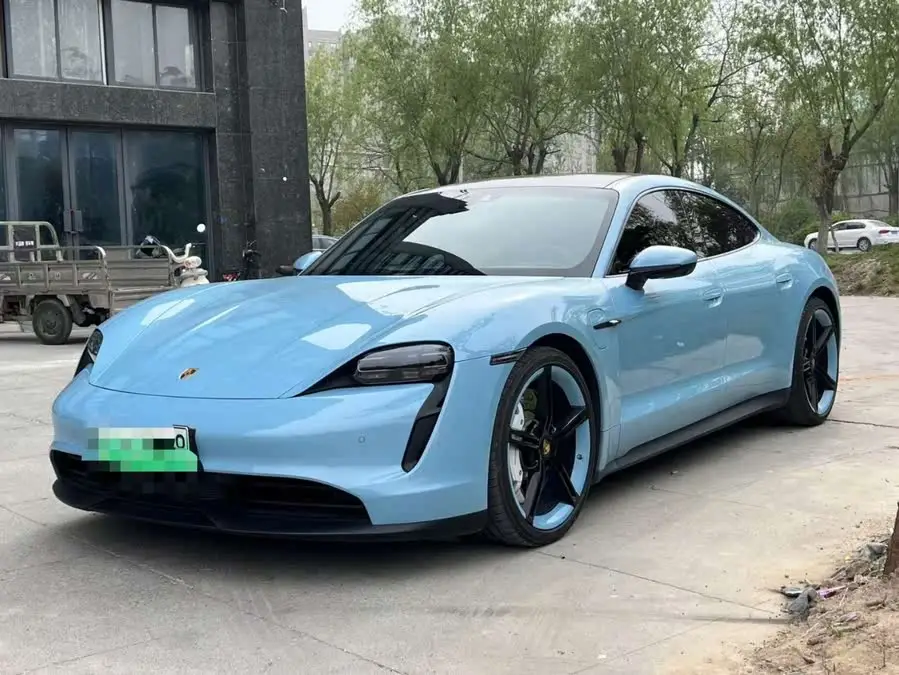 2022 Model Year Refresh Taycan