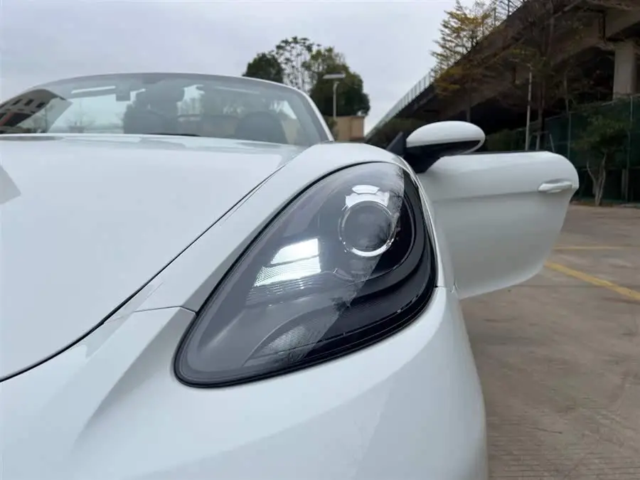 Porsche 718 2019 Boxster T 2.0T