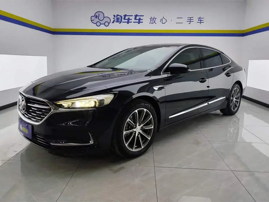 بيوك لاكروس 2022 652T الفاخرة