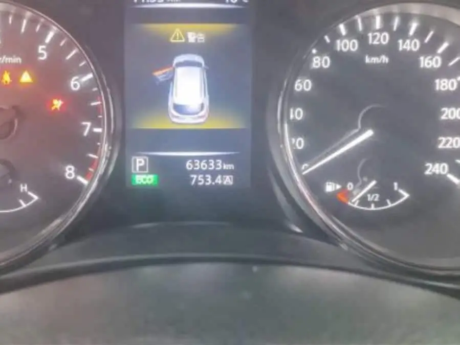 2022 نيسان قاشقاي 2.0 لتر CVT XV بريميوم