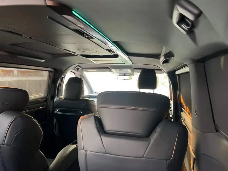 ألفارد 2025 هايبرد 2.5 لتر النسخة الذهبية الممتازة