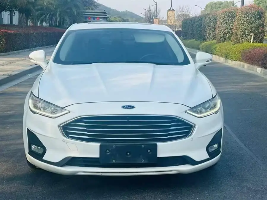 مونديوا 2020 إيكوبوست 180 إصدار الأزياء