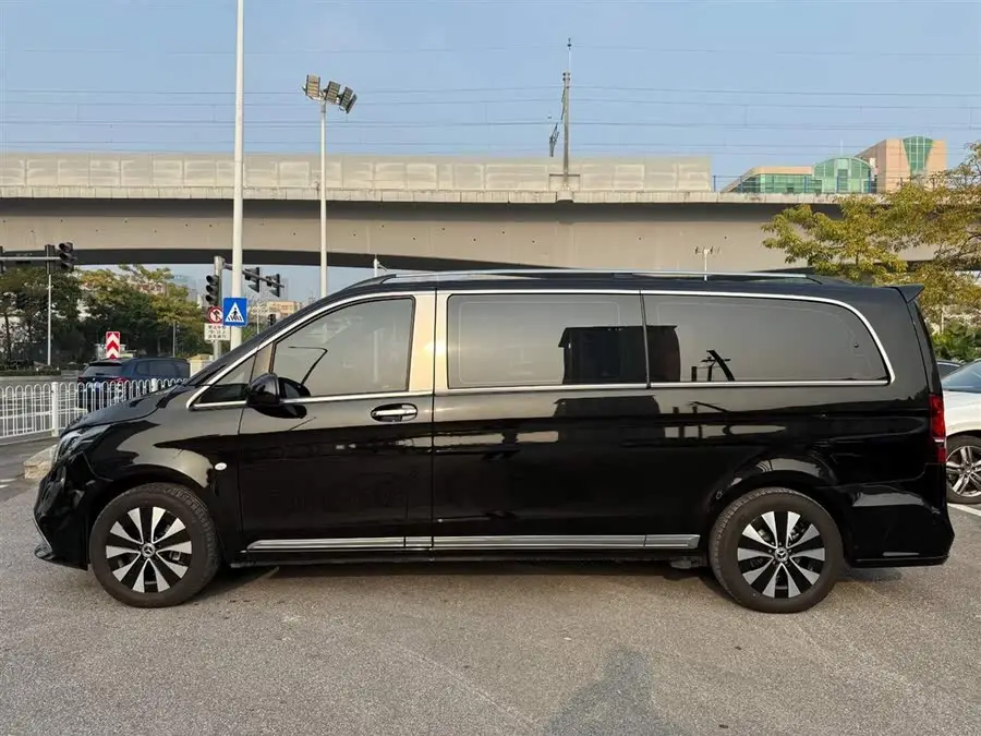 Vito 2023 2.0T Elite Edition 7-seater