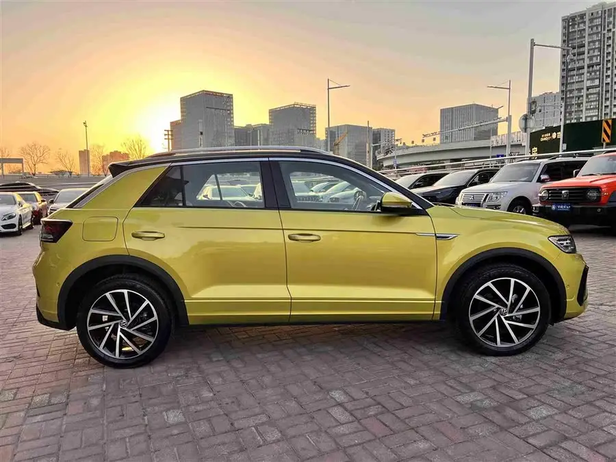 2023 T-ROC 300 TSI DSG Two-Wheel Drive Star Edition