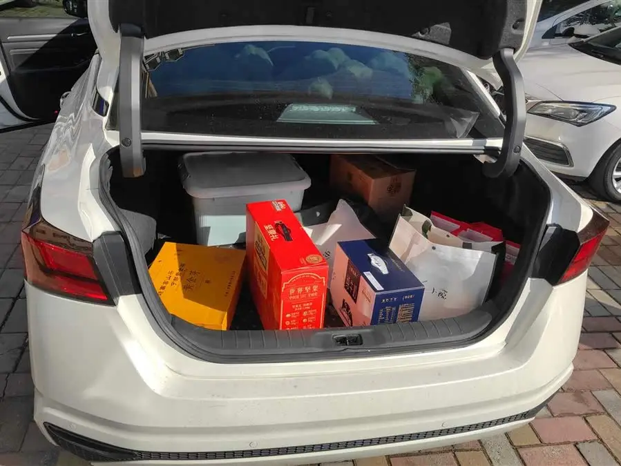 تيانا 2021 2.0L XL إصدار الراحة