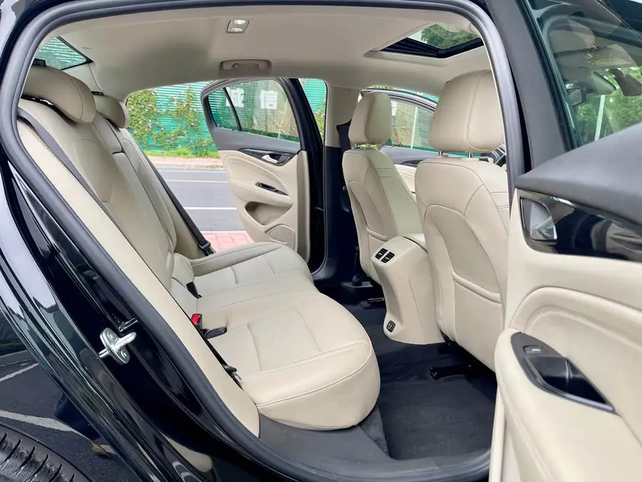 2020 بويك ريجال 552T النخبة