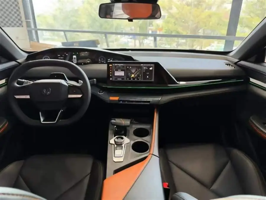 Changan UNI-V 2022 1.5T Deluxe