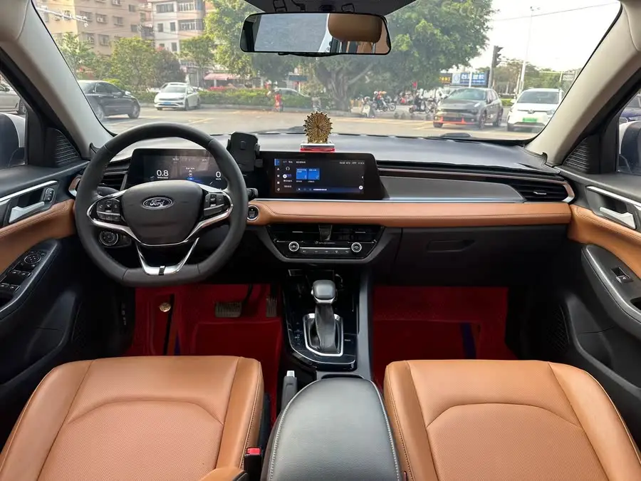فورد فوكس 2021 1.5 لتر أوتوماتيكي إصدار الماس