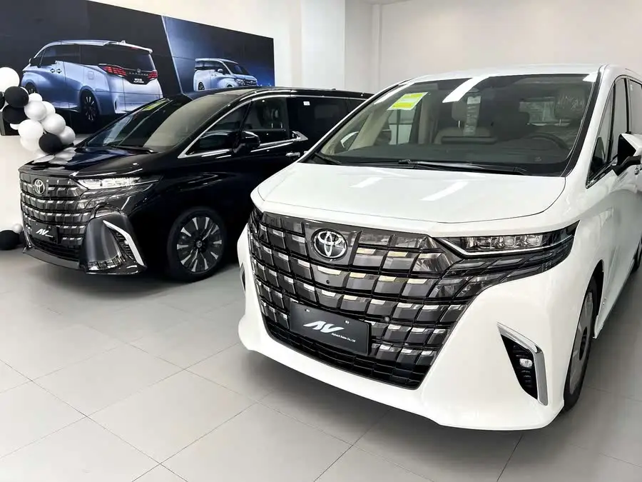 ألفارد 2024 نسخة مزدوجة المحرك 2.5 لتر بريميوم