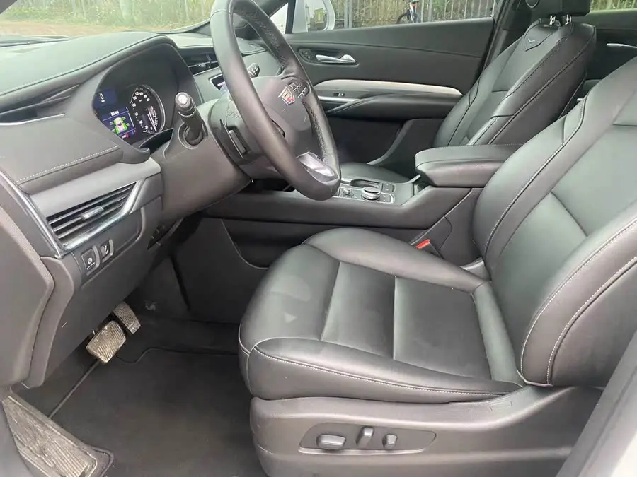 Cadillac XT4 2021 28T Luxury FWD