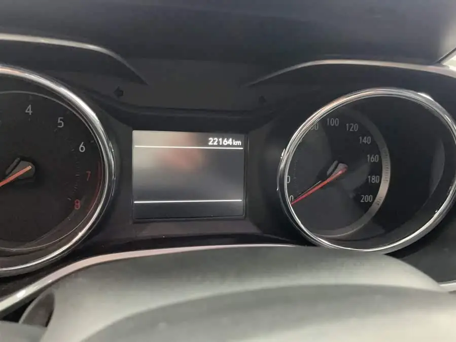 Chevrolet Tracker 2021 325T Automatic Sport Version National VI