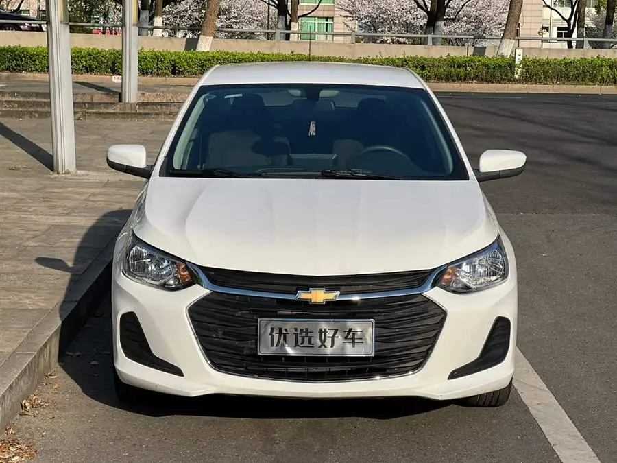 2020 شيفروليه كافاليير 325T النسخة الأوتوماتيكية زينيي