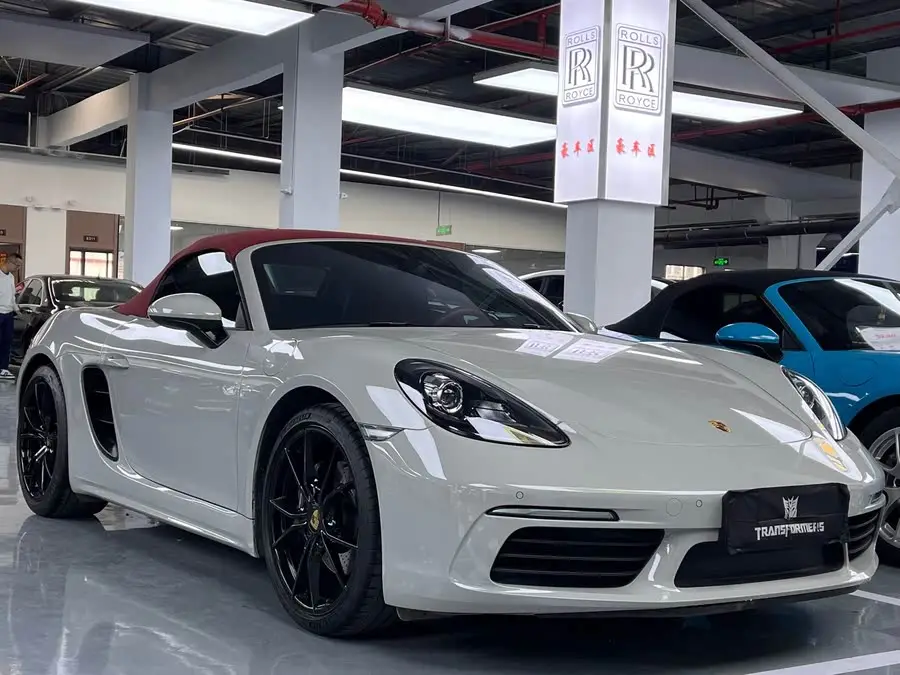 Porsche 718 2022 Model Boxster 2.0T