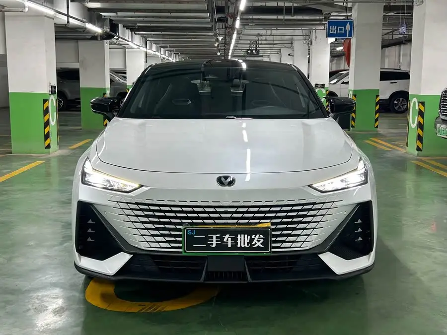Changan UNI-V 2023 1.5T Premium