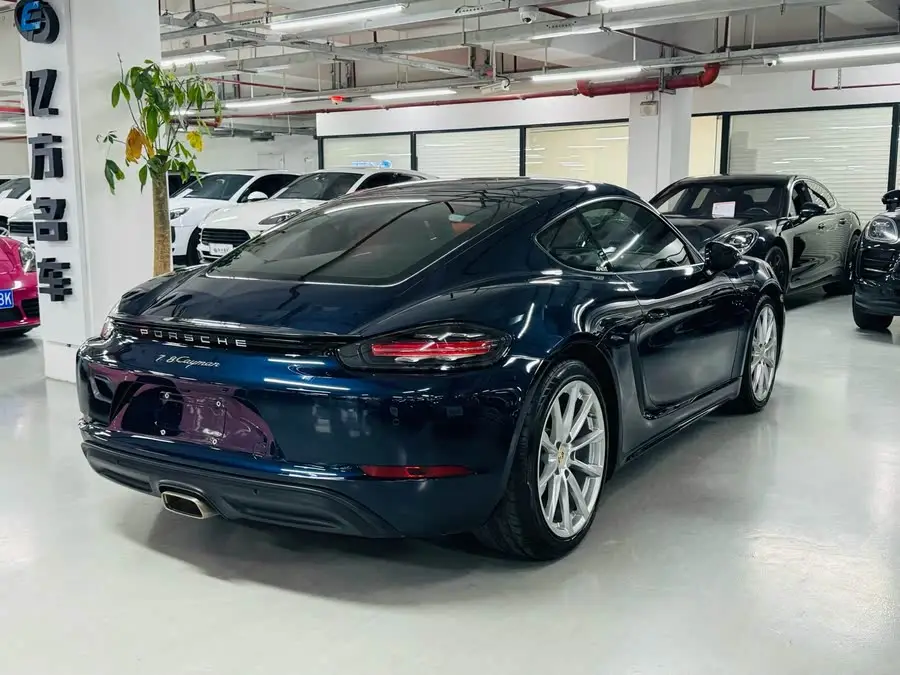 Porsche 718 2020 Cayman 2.0T