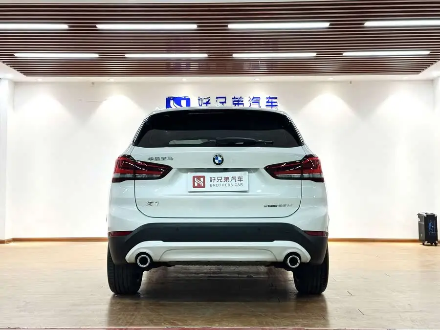 بي إم دبليو X1 2022 sDrive25Li نسخة رائدة