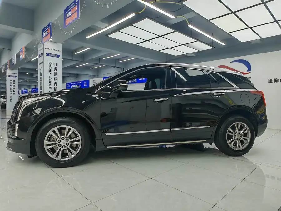 كاديلاك XT5 2020 تحديث 28T دفع رباعي فاخرة