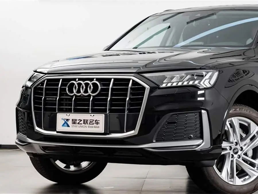 Audi Q7 2023 45 TFSI quattro S line Sport